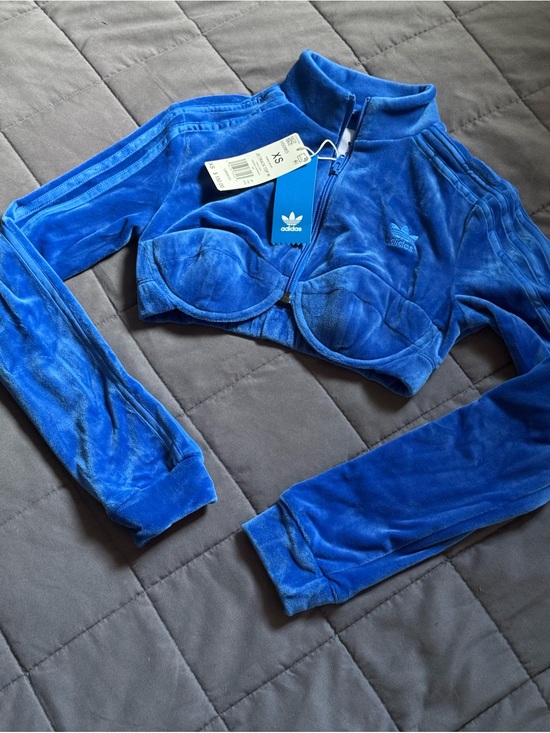 adidas Tops - NEW Adidas X Jeremy Scott Edition
Velour Track Top, XS